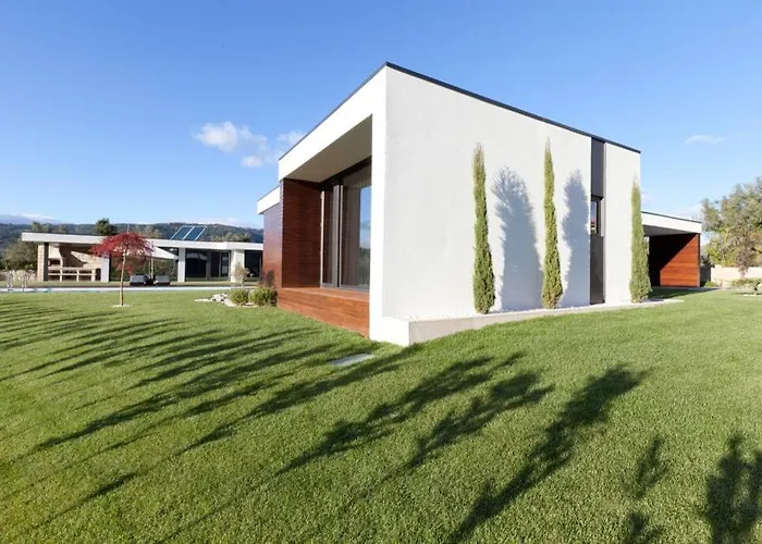 Casa De Louredo-geres בית נופש *