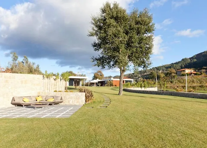 Casa De Louredo-geres 펜션